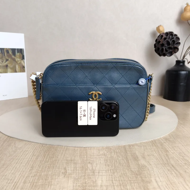 Chanel Crossbody Bag Crossbody Bag Blue Calfskin One Size23.5 × 7 × 16 cm — cover view 2 of 6