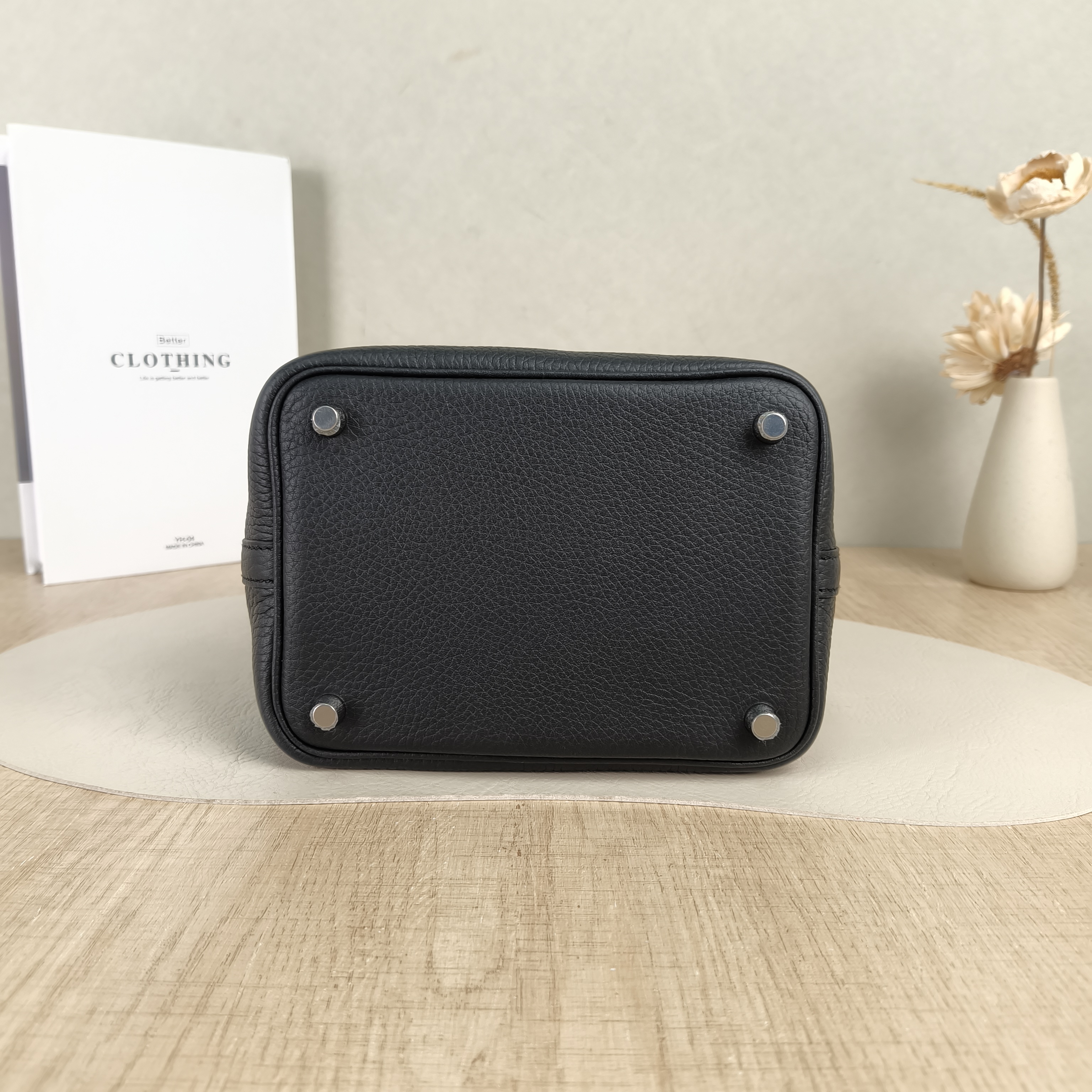 Hermès Top Handle Bag Picotin Lock 18 1889Black Clemence Taurillon TC Calfskin Small18 × 13 × 19 cm — cover view 3 of 6
