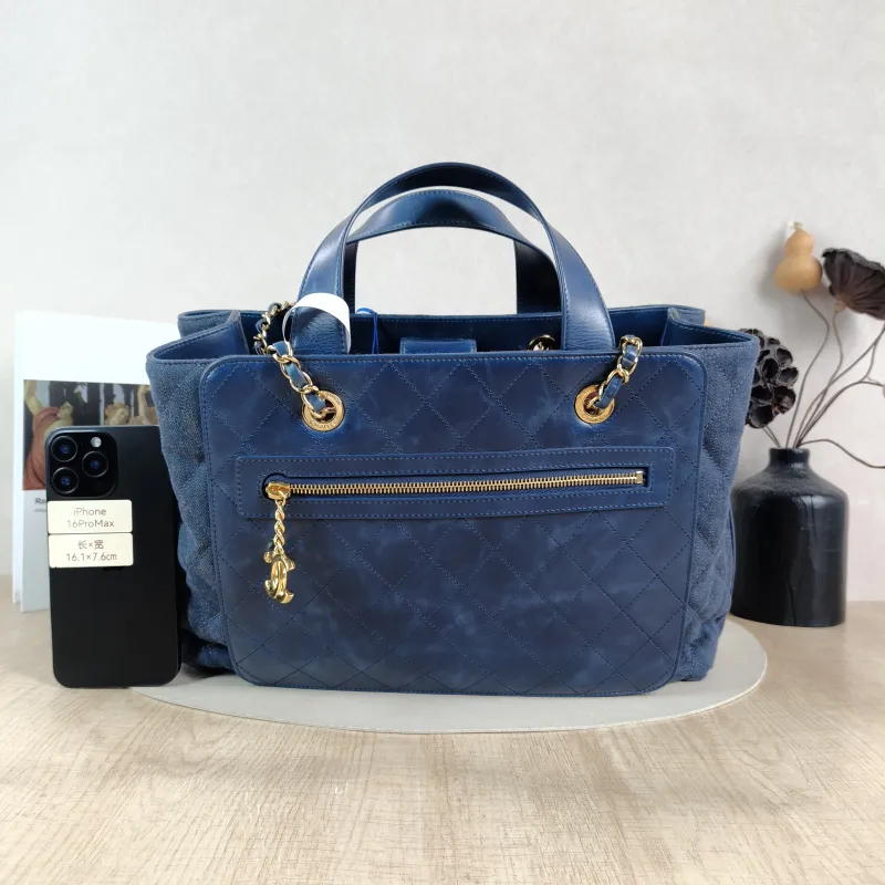 Chanel Shoulder Bag tote Blue One Size35 × 12 × 26 cm — cover view 3 of 5