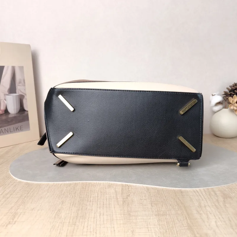 LOEWE Crossbody Bag Puzzle Brown Colorblock Calfskin Medium 29 × 14 × 19.5 cm — cover view 3 of 5