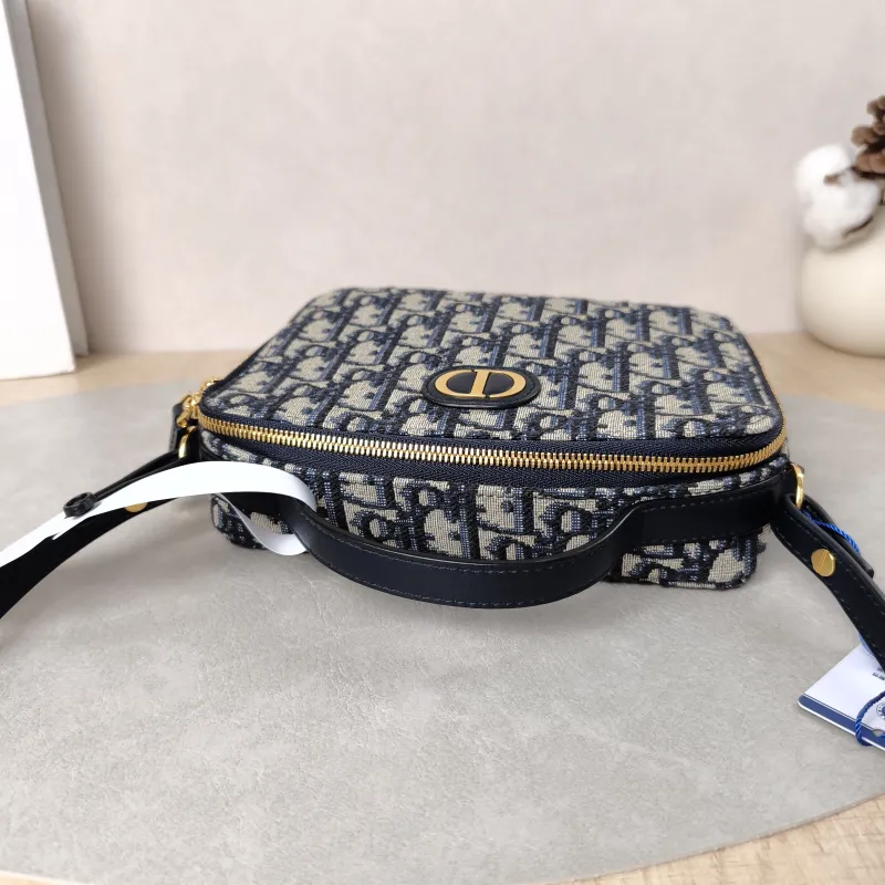 DIOR Shoulder Bag30 Montaigne Box Shoulder Bag Blue Canvas One Size19.5 × 6 × 15 cm — detail view 10 of 12
