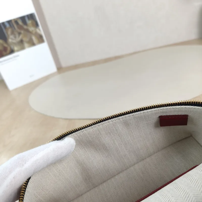 Chanel Crossbody Bag lp Box Bag Top Handle Crossbody Bag Black Calfskin One Size 19 × 5 × 12 cm — detail view 8 of 12