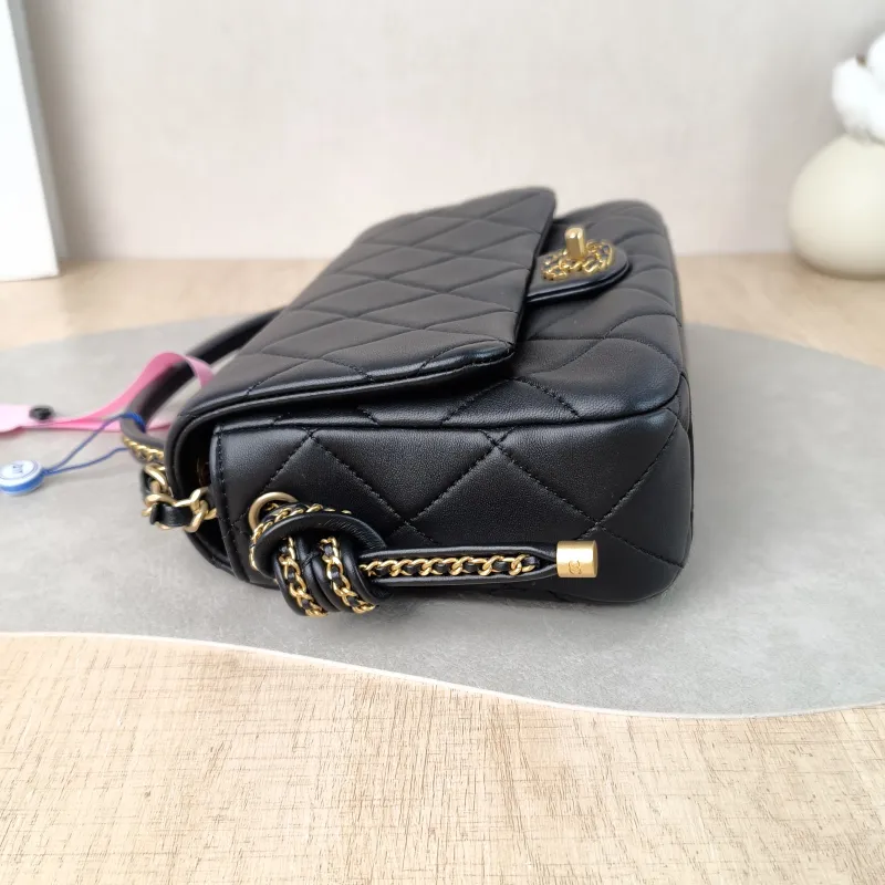 Chanel Crossbody Bag 25c Collection Woven Black Lambskin One Size 21 × 6 × 13 cm — detail view 5 of 12