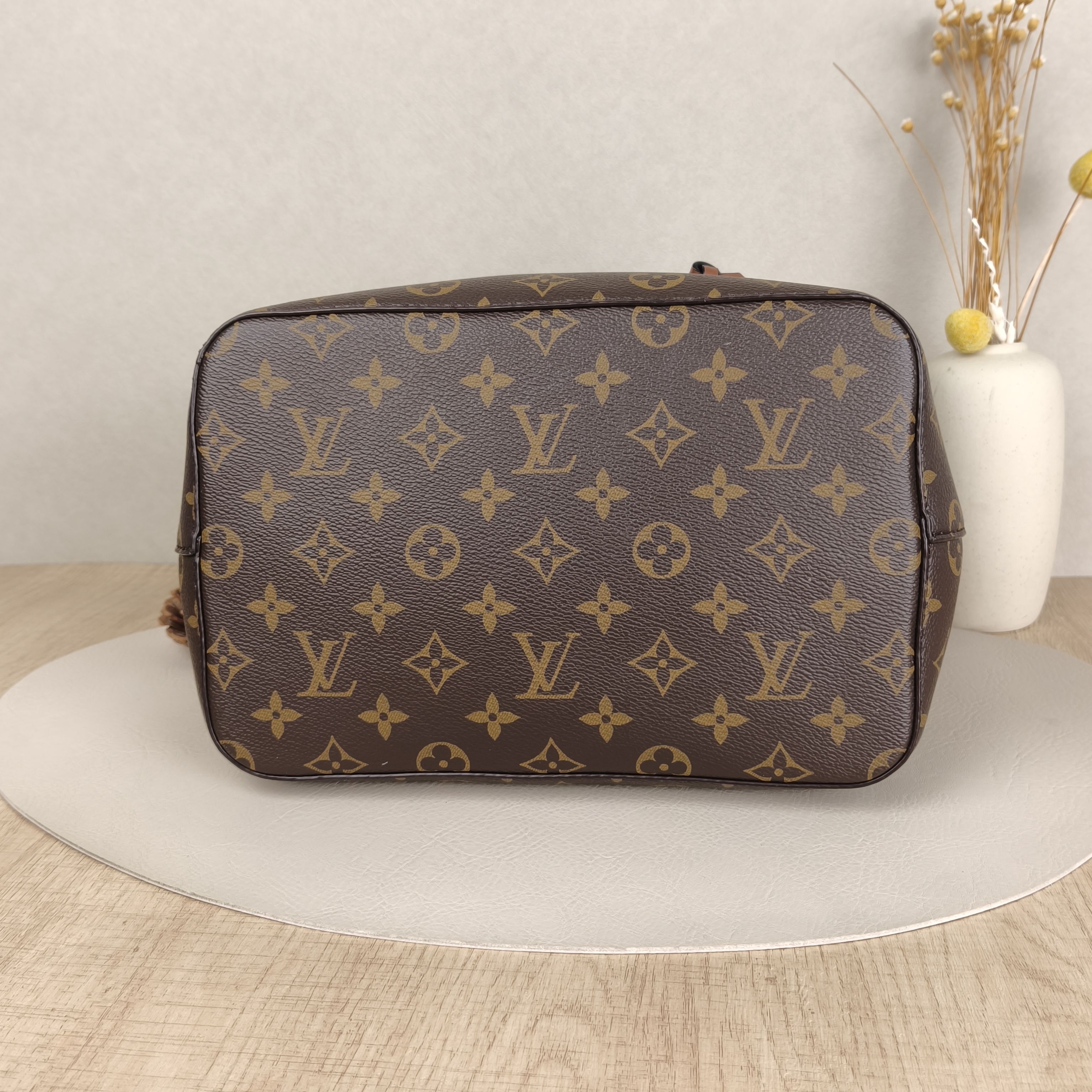 Louis Vuitton Shoulder Bag NÉONOÉ Bucket Bag Caramel PVC Medium26 × 17.5 × 26 cm — cover view 6 of 9