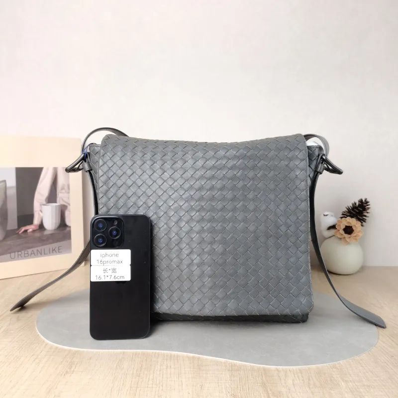 Bottega Veneta Shoulder Bag Messenger Bag Grey Calfskin One Size 30 × 7.5 × 31 cm — cover view 3 of 5