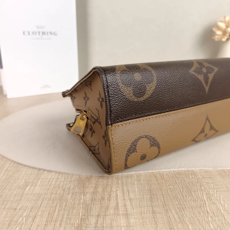 Louis Vuitton Crossbody Bag Onthego East West Two Straps Monogram PVC Small 25 × 10 × 13 cm — detail view 1 of 10