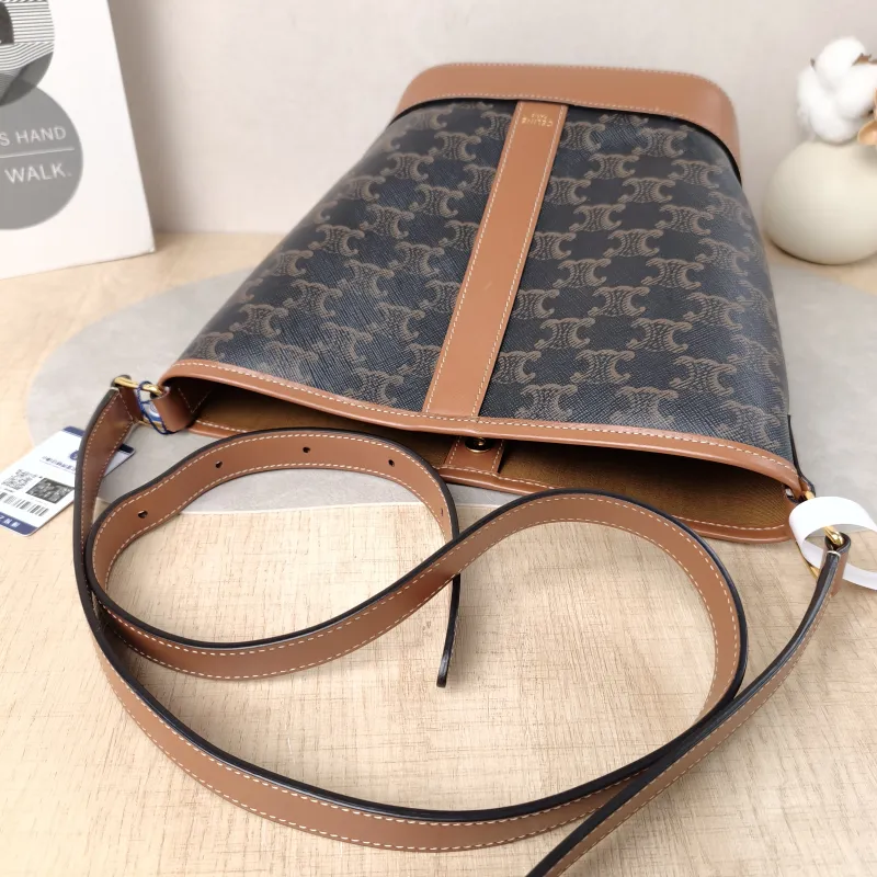 CELINE Crossbody Bag Triomphe Bucket Bag Monogram PVC Small22 × 13 × 26 cm — detail view 1 of 14