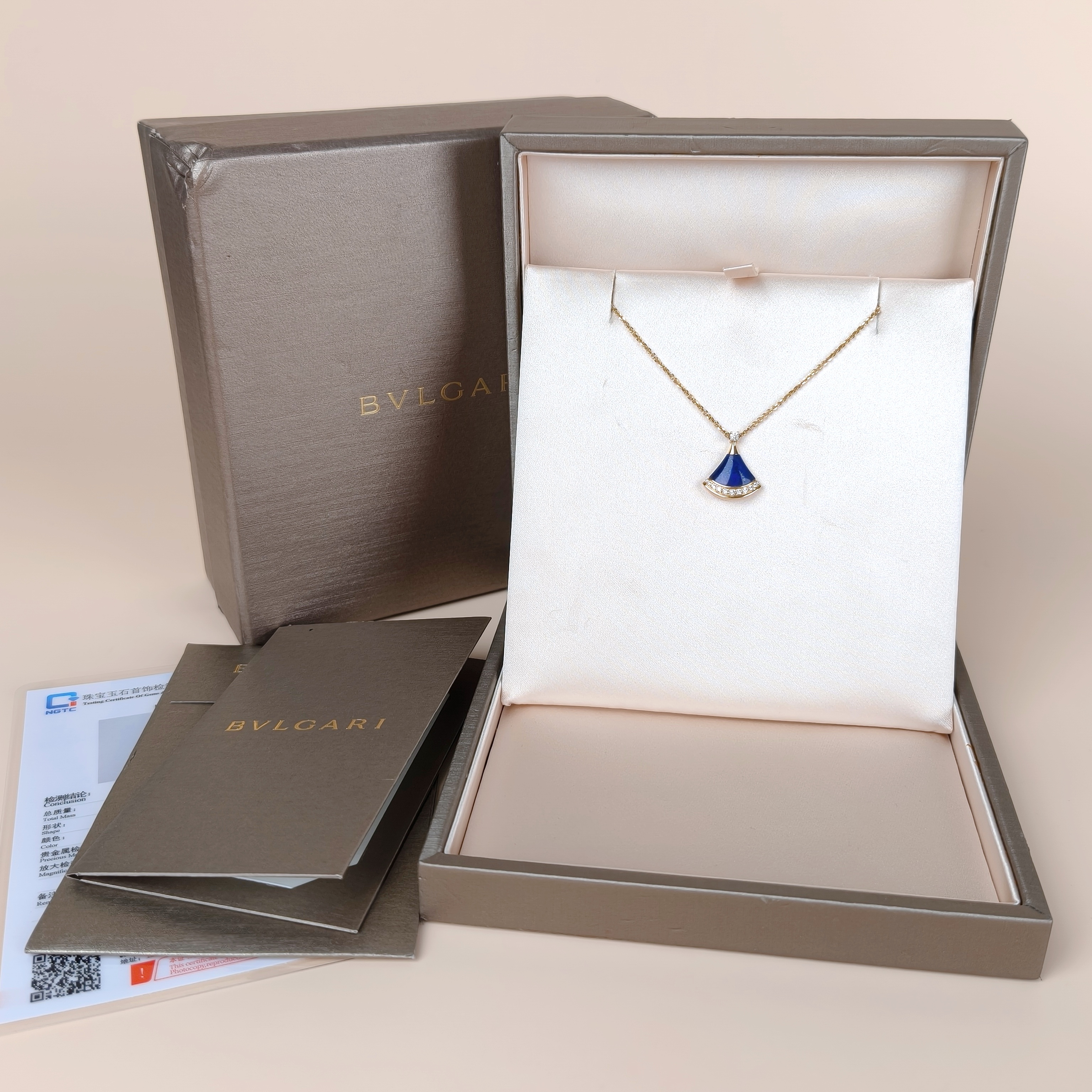Bvlgari Necklace DIVAS’ DREAM Collection Pavé Diamond 18KY ellow Gold Diamond Small Pendant1.5cm 44cm — cover view 6 of 9