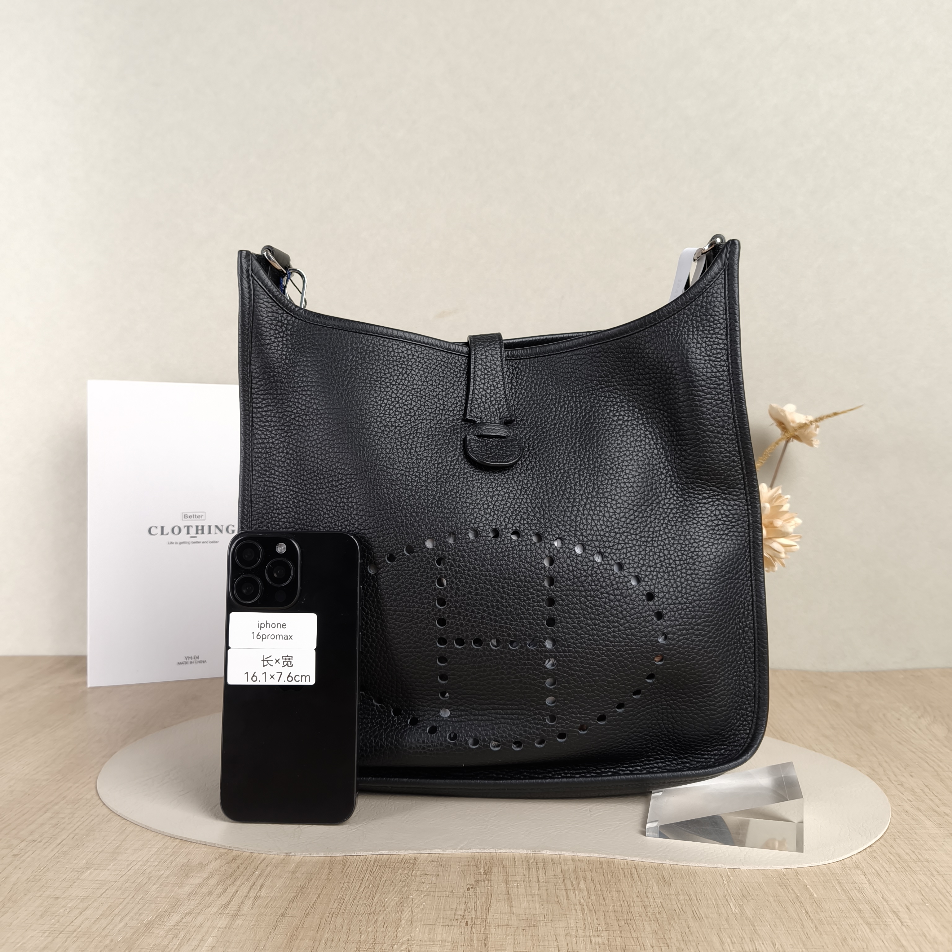 Hermès Crossbody Bag Evelyne 29 29Black Clemence Taurillon TC Calfskin Small29 × 8 × 30 cm — cover view 4 of 5