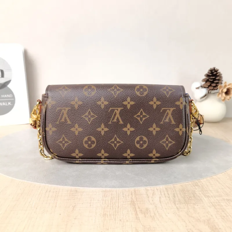Louis Vuitton Crossbody Bag IVY Monogram PVC Small23.5 × 4.3 × 12 cm — cover view 4 of 5