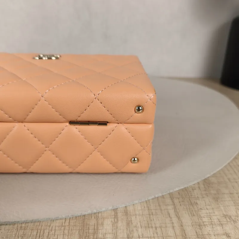 Chanel Crossbody Bag Box Bag Pink Lambskin One Size18.5 × 7 × 12 cm — detail view 10 of 11