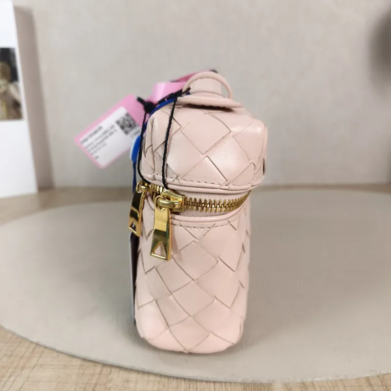 Bottega Veneta Crossbody Bag Bang Bang Cosmetic Bag Pink Calfskin 22 × 5.5 × 12.5 cm — detail view 6 of 11