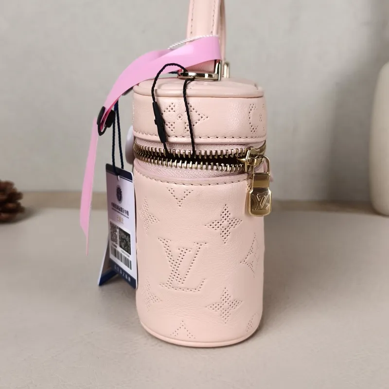 Louis Vuitton Shoulder Bag VANITY POUCH Cosmetic Bag Pink Calfskin One Size 19 × 6.5 × 11.5 cm — detail view 6 of 14