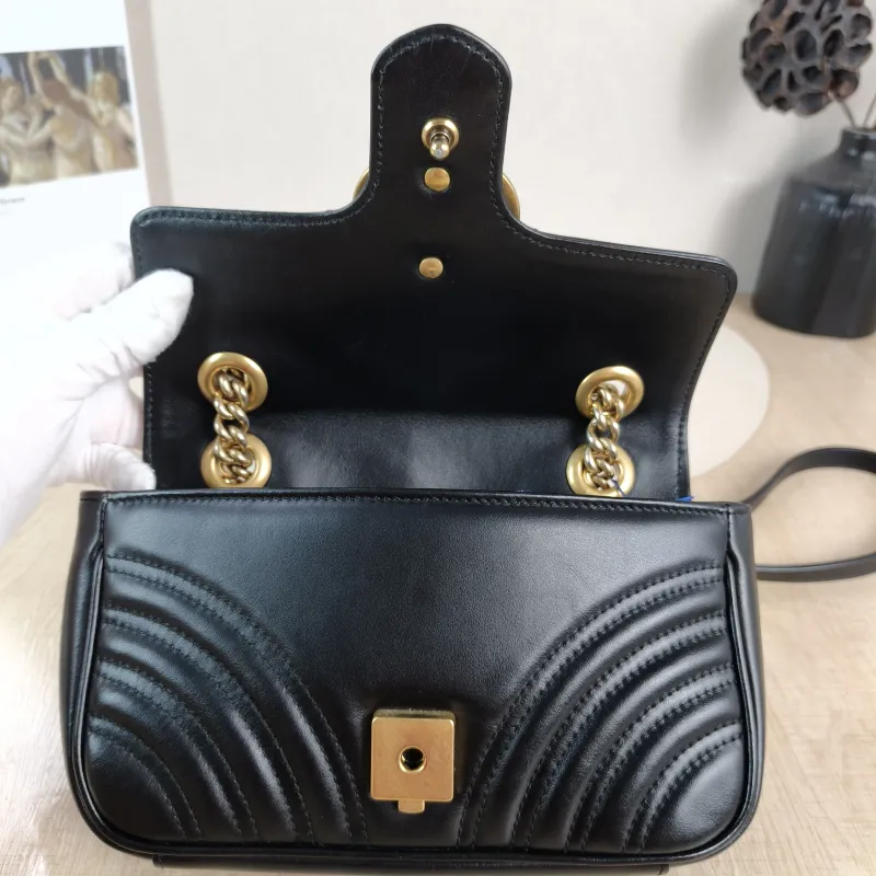 GUCCI Crossbody Bag GG Marmont Small Marmont 22 Black CC alfskin Small 22 × 6 × 13 cm — detail view 9 of 11
