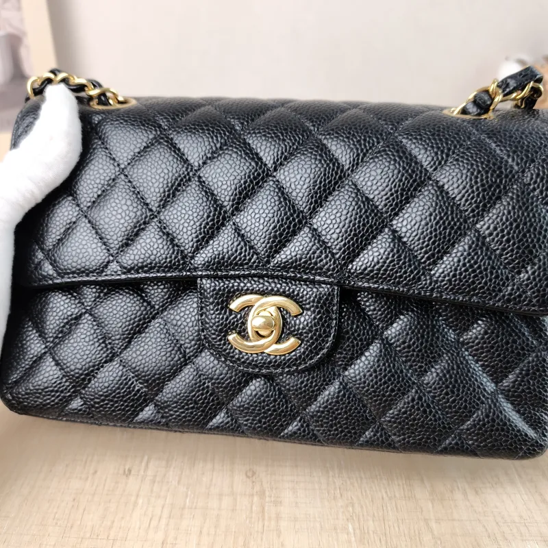 Chanel Crossbody Bag Classic Flap CF Black Grained Calfskin Small 23 × 6 × 14.5 cm — detail view 8 of 13