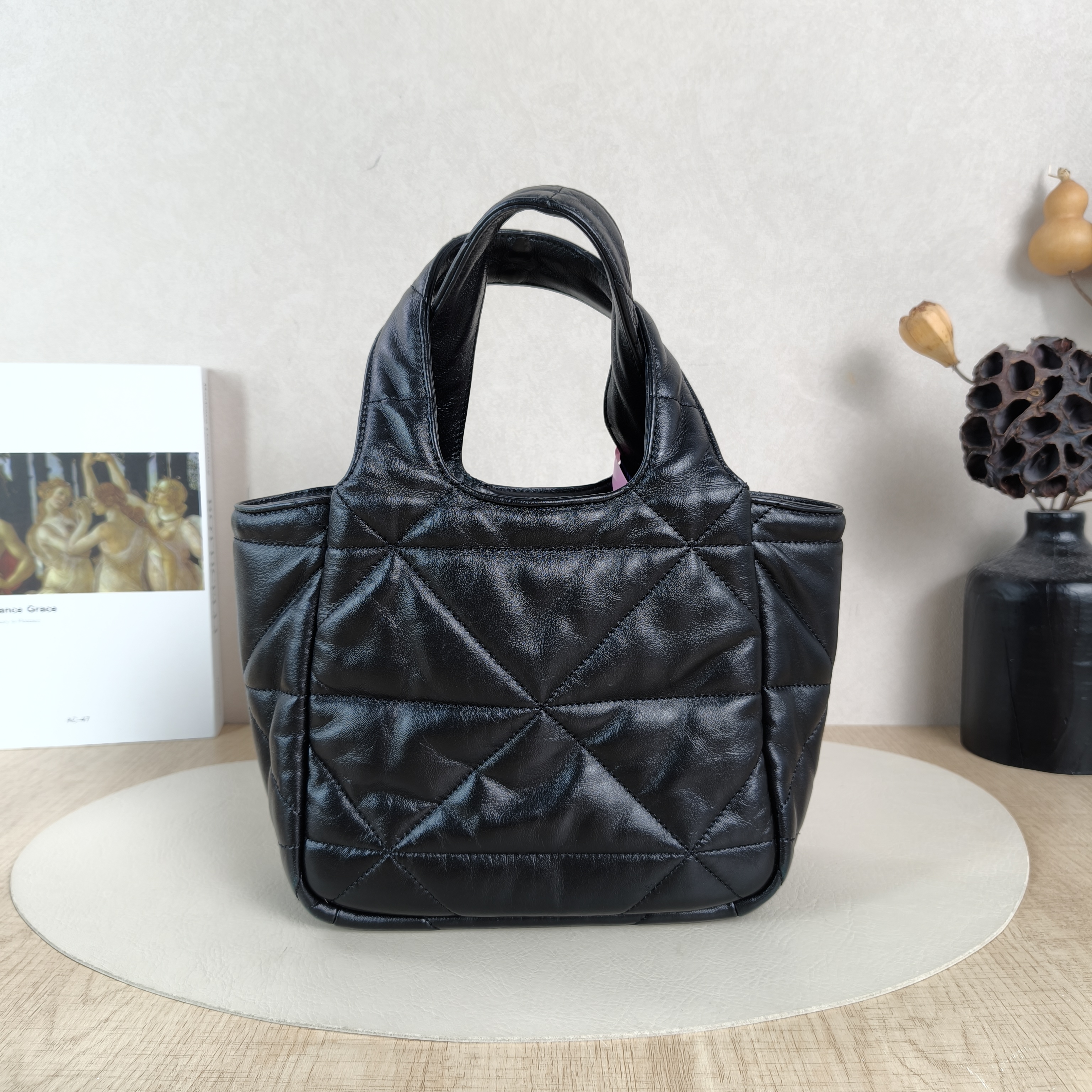 PRADA Bag Black Small18 × 10 × 15.5 cm — cover view 4 of 5