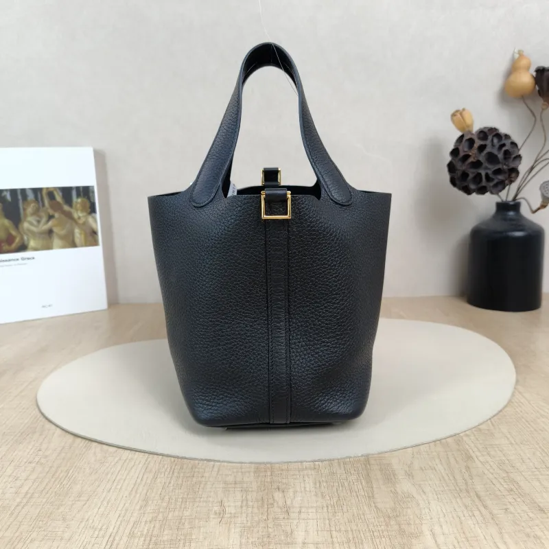 Hermès Top Handle Bag Picotin Lock 18 18Black Clemence Taurillon TC Calfskin Small18 × 13 × 19 cm — cover view 3 of 6
