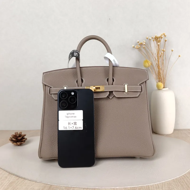Hermès Top Handle Bag Birkin 25 Gold-Tone Hardware 18Etoupe Togo Calfskin Small 25 × 13 × 20 cm K — cover view 3 of 6