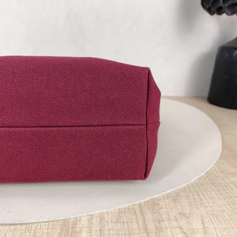 Miumiu Top Handle Bag Spirit Woven Vanity Case Bag Cosmetic Bag Red Canvas One Size 18.5 × 10 × 14 cm — detail view 4 of 11