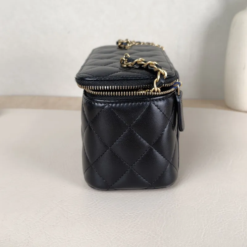 Chanel Crossbody Bag Edition Box Bag Cosmetic Bag Black Lambskin 17 × 8 × 9.5 cm — detail view 2 of 14
