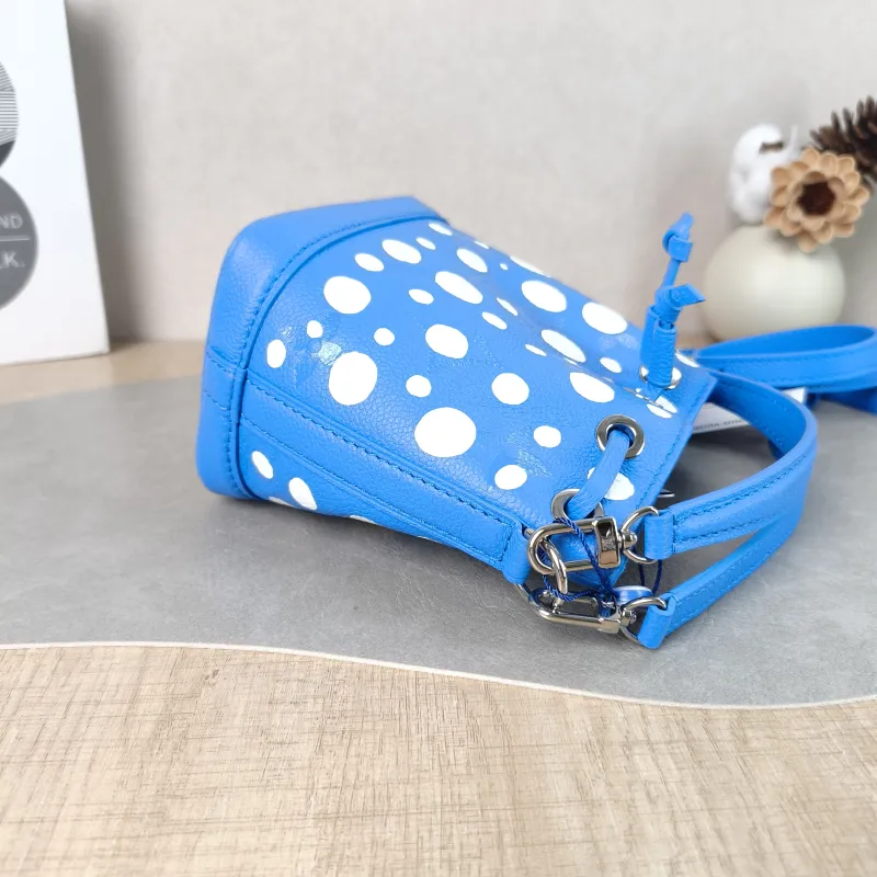 Louis Vuitton Shoulder Bag NANO NOÉ Bucket Bag Nano - Calfskin nano 13 × 10 × 16 cm — detail view 1 of 11