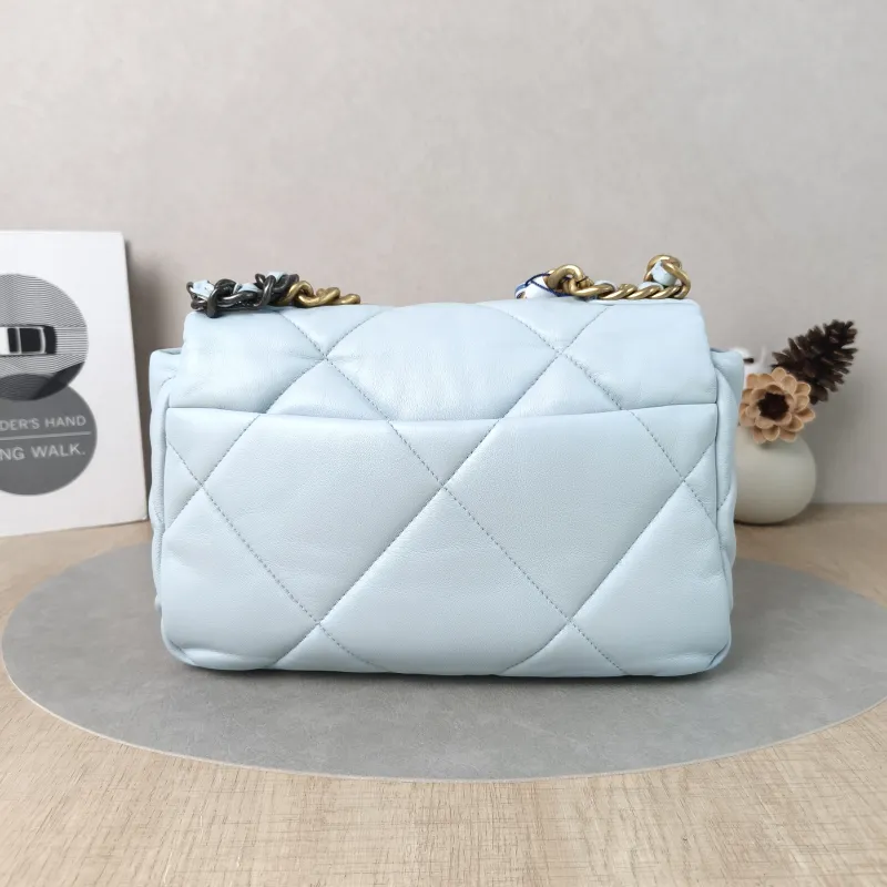 Chanel Crossbody Bag19Bag Blue SL ambskin Small26 × 9 × 16 cm — cover view 5 of 5