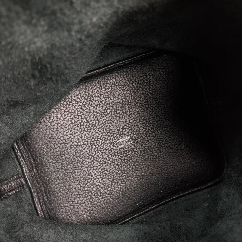 Hermès Top Handle Bag Picotin Lock 22 22 Black TC Calfskin Medium 22 × 18 × 21 cm C — detail view 4 of 9