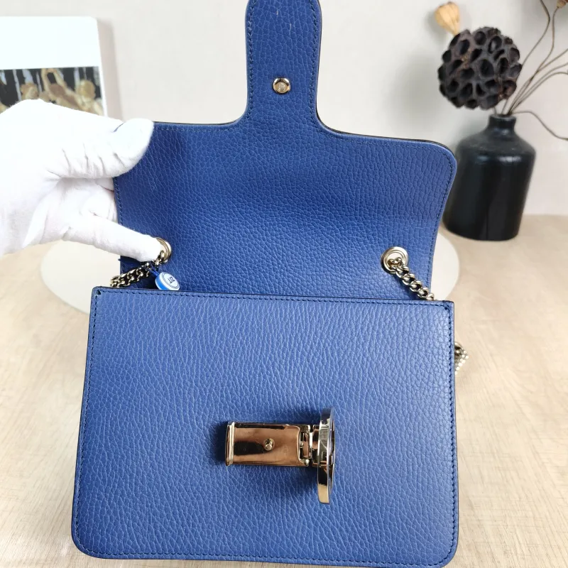 GUCCI Crossbody Bag g Collection Blue Calfskin Small20 × 9 × 16 cm — detail view 6 of 12