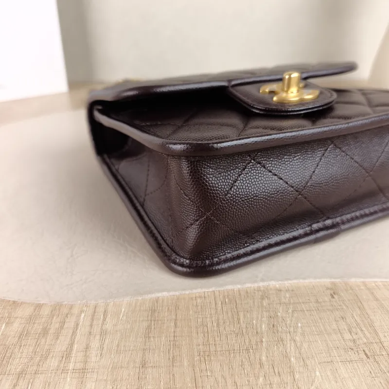 Chanel Crossbody Bag 22k Messenger Bag Brown Grained Calfskin 17 × 6.5 × 15 cm Microchip Edition — detail view 2 of 12
