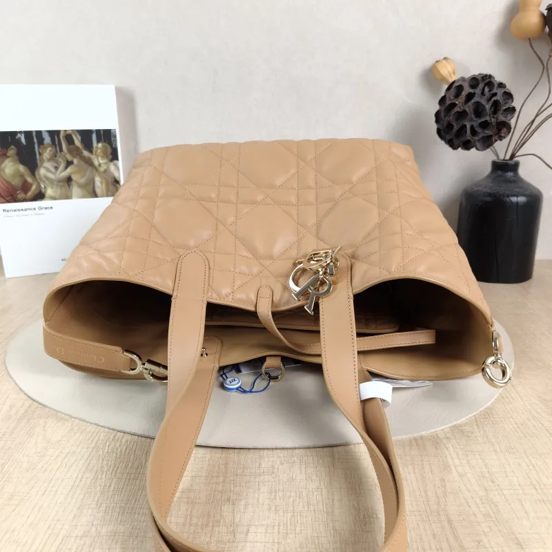 DIOR Top Handle Bag TOUJOURS Caramel Calfskin Medium 28.5 × 17 × 21.5 cm — detail view 11 of 14