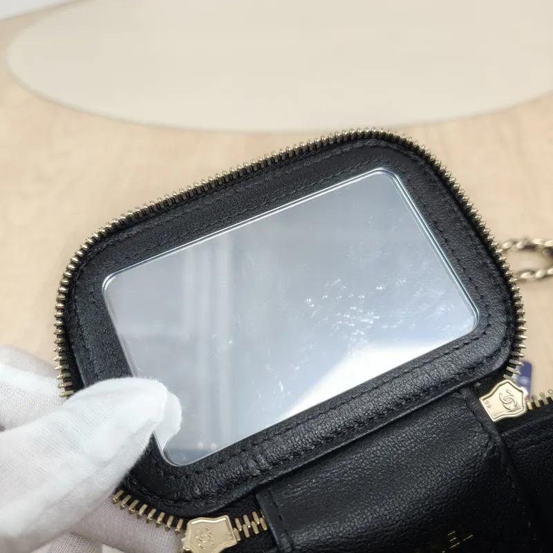 Chanel Crossbody Bag Edition Black Lambskin One Size11 × 7 × 9 cm — detail view 6 of 13