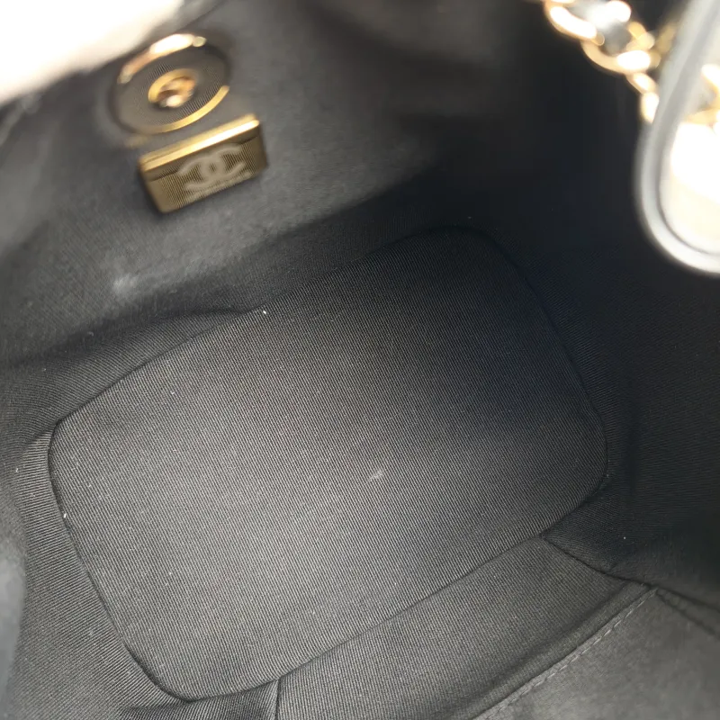 Chanel Backpack Duma Black Lambskin Small18 × 9.5 × 19 cm — detail view 4 of 12