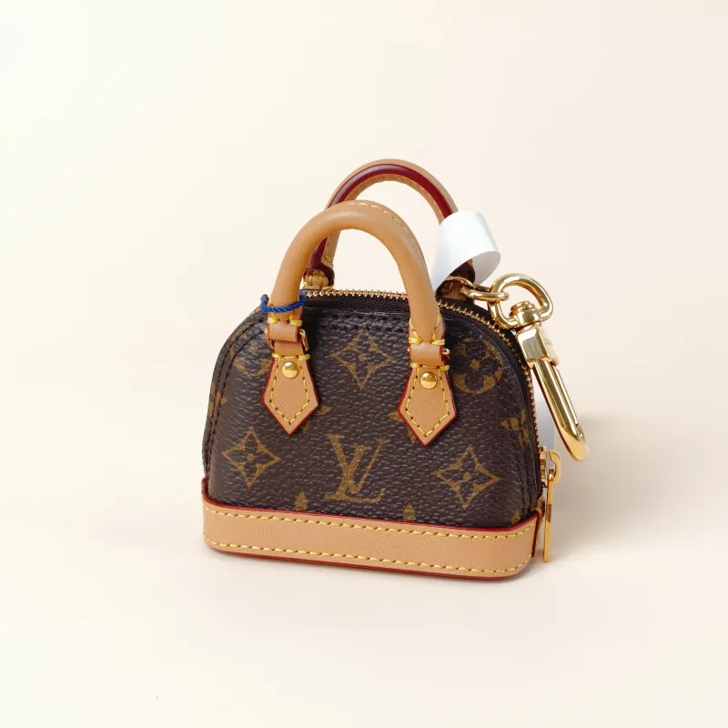 Louis Vuitton Key Ring alma Key Ring Monogram PVC One Size 8 × 4 × 6 cm — cover view 6 of 9