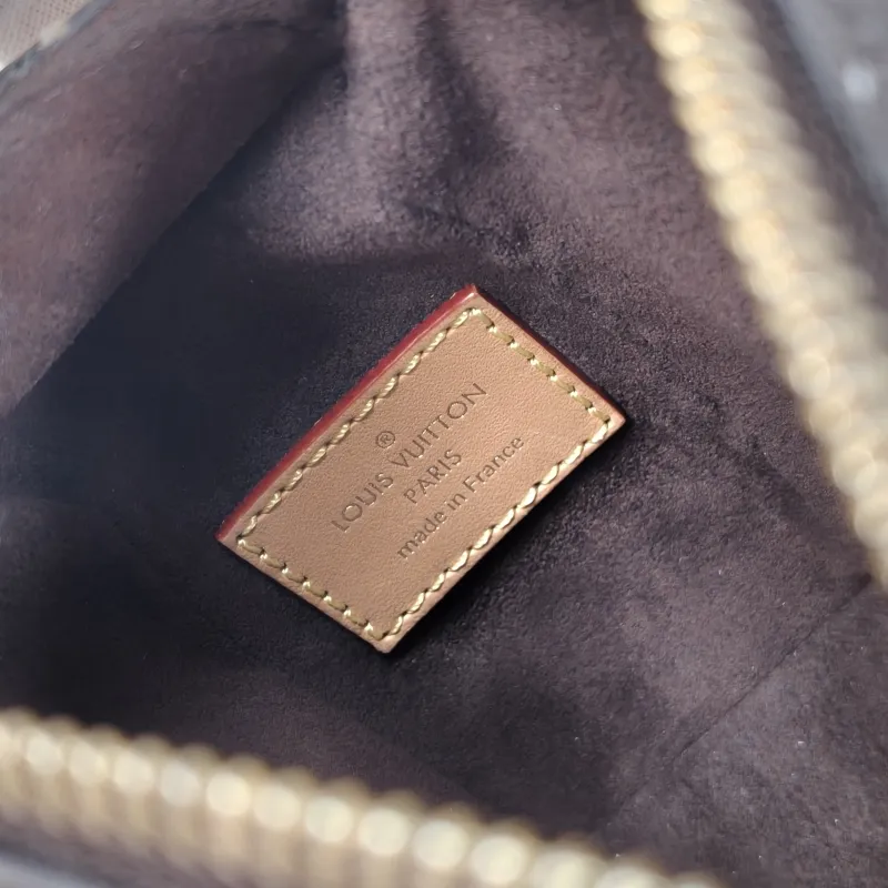 Louis Vuitton Crossbody Bag Side Trunk Box Monogram PVC Small 18 × 8 × 12.5 cm — detail view 5 of 11