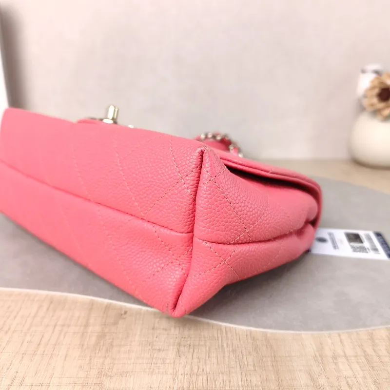 Chanel Crossbody Bag CF Crossbody Bag Red Grained Calfskin One Size 21 × 8 × 13 cm 29 — detail view 6 of 13