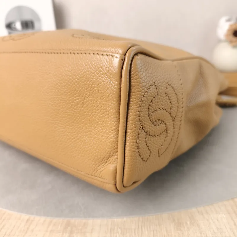 Chanel Shoulder Bag tote Brown Calfskin One Size27 × 8 × 26 cm — detail view 6 of 13
