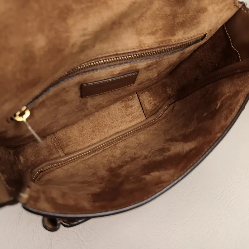 SAINT LAURENT Crossbody Bag Niki Besace Messenger Bag Caramel Calfskin Small 21.5 × 9.5 × 16 cm — detail view 1 of 12
