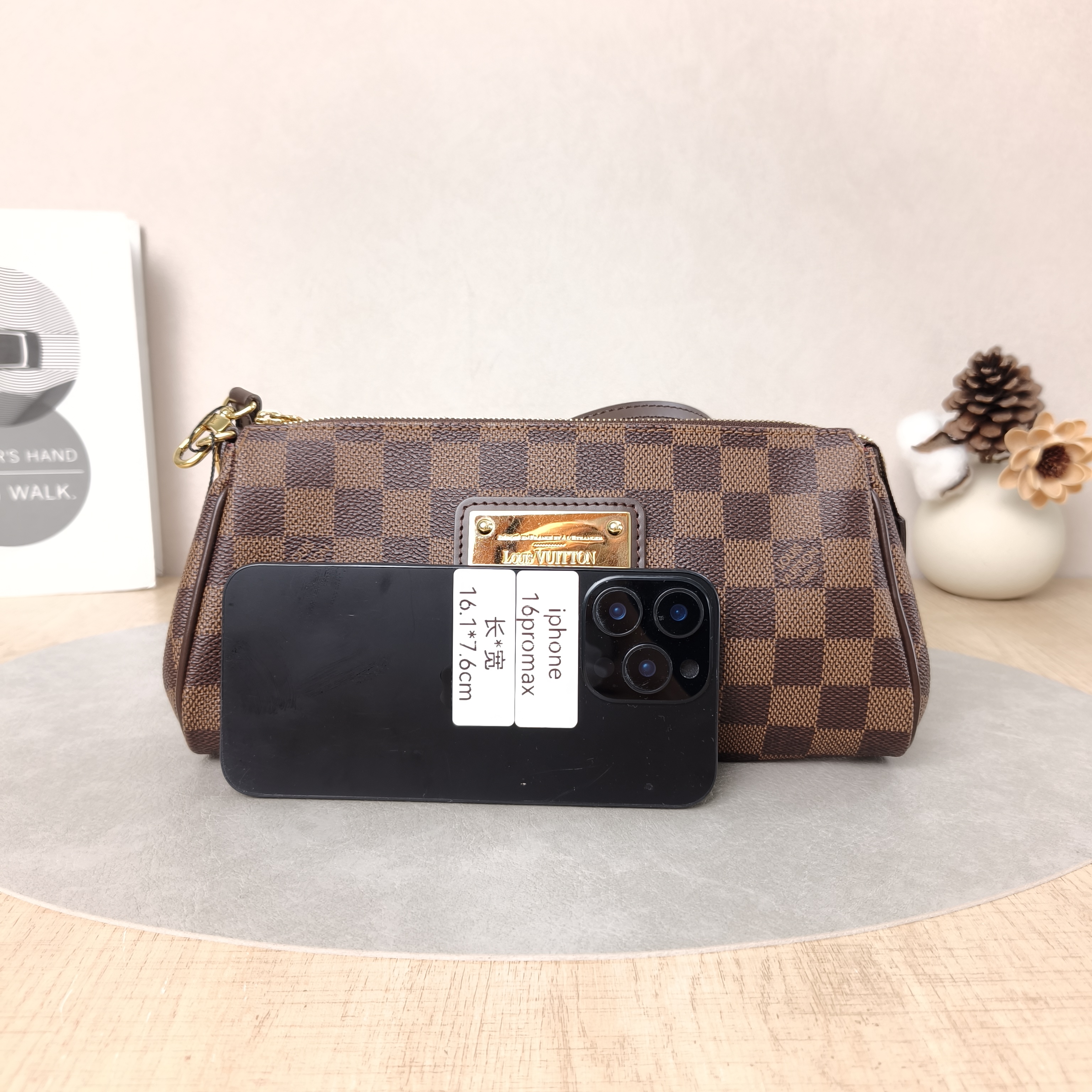 Louis Vuitton Crossbody Bag Eva Damier Ebene PVC Small25 × 4 × 13 cm — cover view 4 of 5