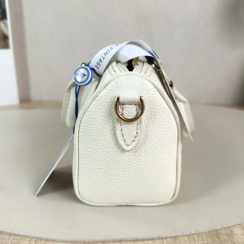 Louis Vuitton Crossbody Bag Speedy Nano White · Green Empreinte Embossed Calfskinnano16 × 7.5 × 10 cm — detail view 7 of 10