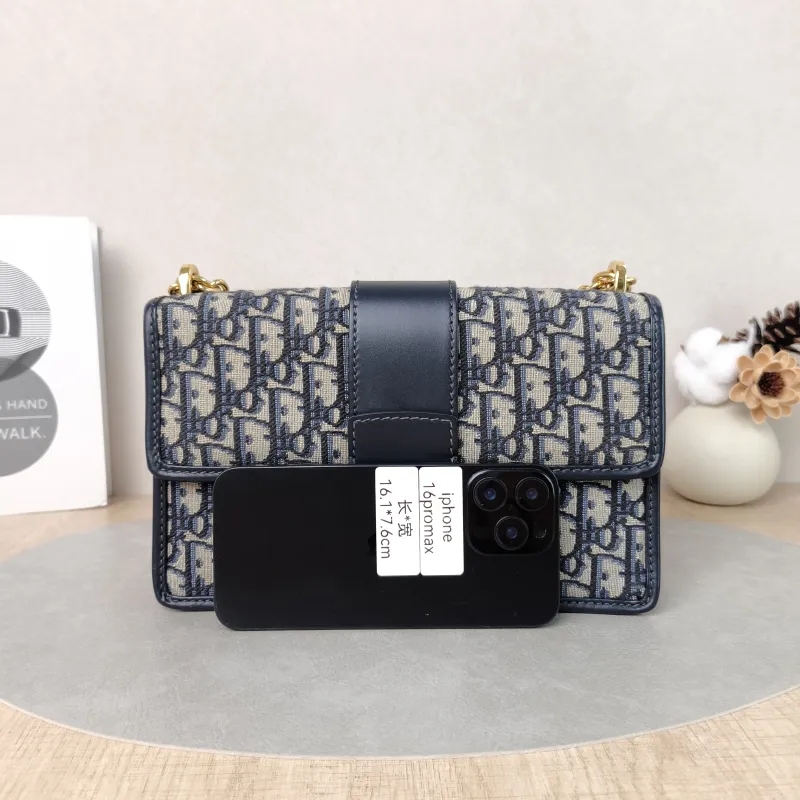 DIOR Crossbody Bag30Montaigne 30 Edition Canvas Medium25 × 9 × 16.5 cm — cover view 2 of 5