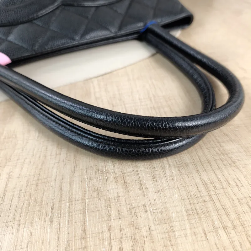 Chanel Top Handle Bag Medallion Black Grained Calfskin Large 30 × 15 × 24 cm 6 — detail view 9 of 10