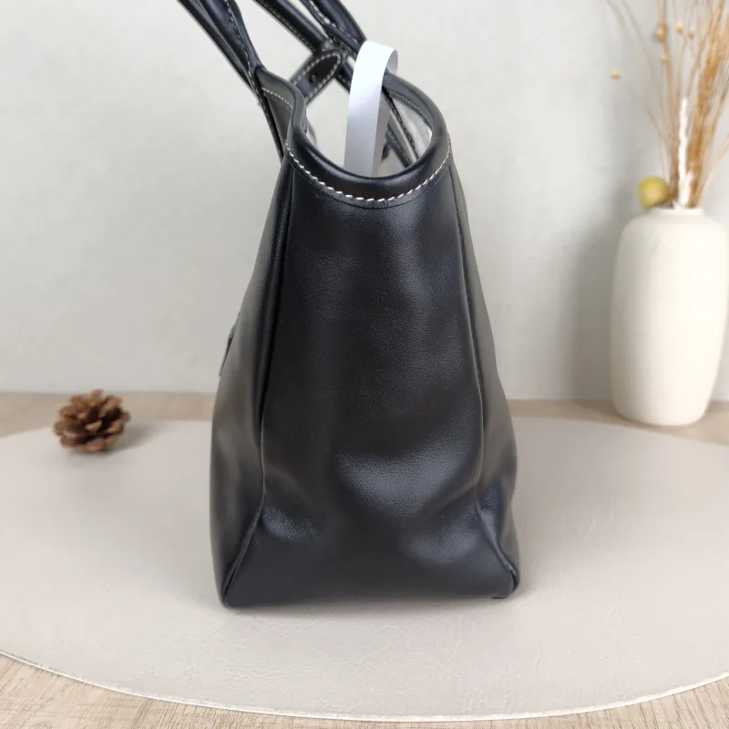 Miumiu Shoulder Bag IVY Tote Shopping Tote Black CC alfskin Small22 × 12 × 23.5 cm — detail view 7 of 12