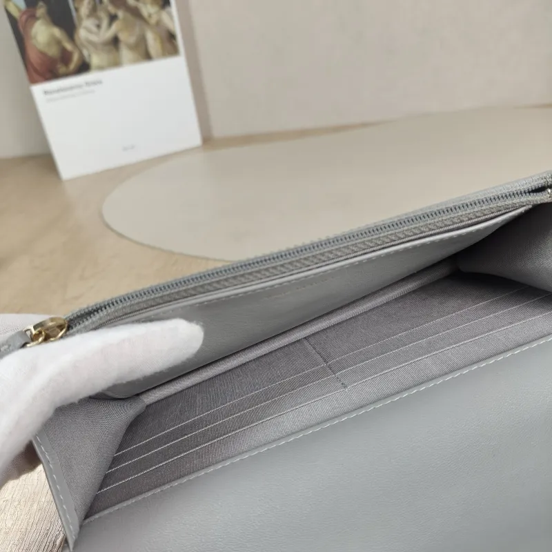 Chanel Crossbody Bag 19Bag WOC Grey SL ambskin Mini 19.2 × 3.5 × 12.3 cm — detail view 5 of 12