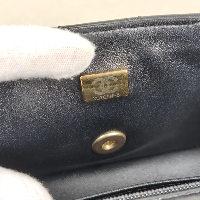 Chanel Crossbody Bag mini Black Lambskin mini20 × 6 × 12 cm — detail view 6 of 14