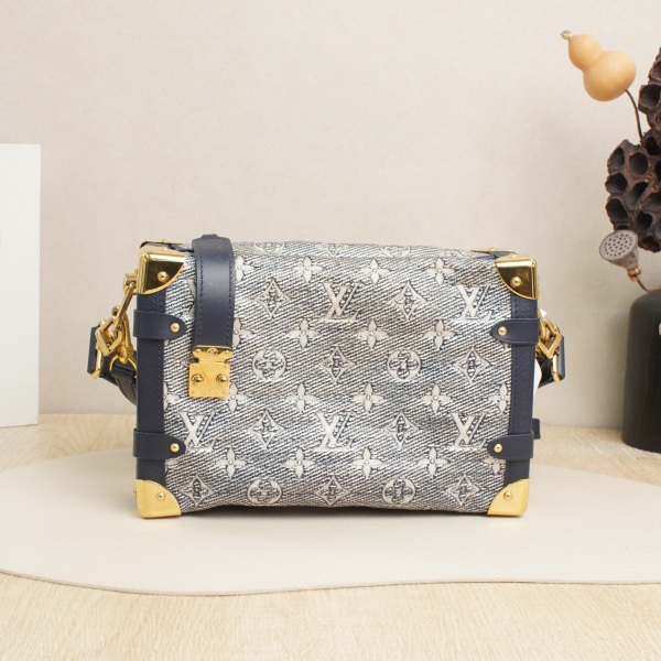 Louis Vuitton Side Trunk Box Medium pvc Microchip Edition Two Straps · 24 × 8 × 16 cm