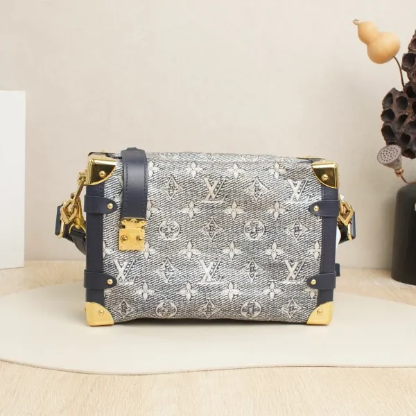 Louis Vuitton Side Trunk Box Medium pvc Microchip Edition Two Straps · 24 × 8 × 16 cm