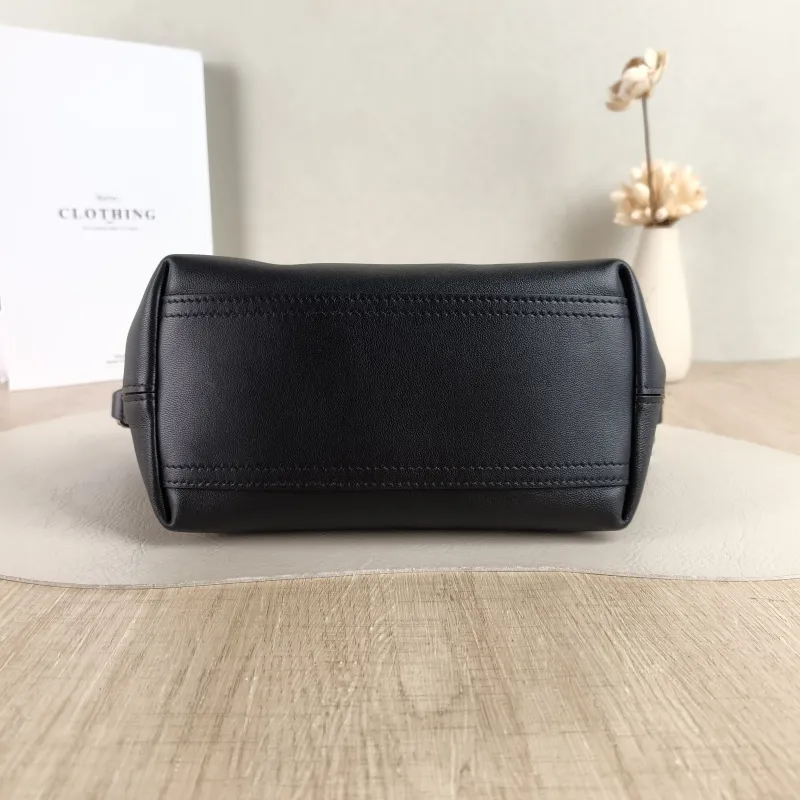 LOEWE Shoulder Bag Cala Woven Black White Lambskin Mini 26 × 10 × 13 cm — cover view 4 of 5