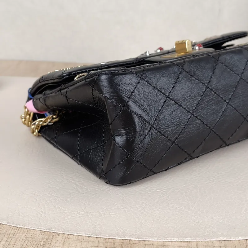 Chanel Crossbody Bag2.55 Edition Black Calfskinmini20 × 6 × 15.5 cm — detail view 2 of 13