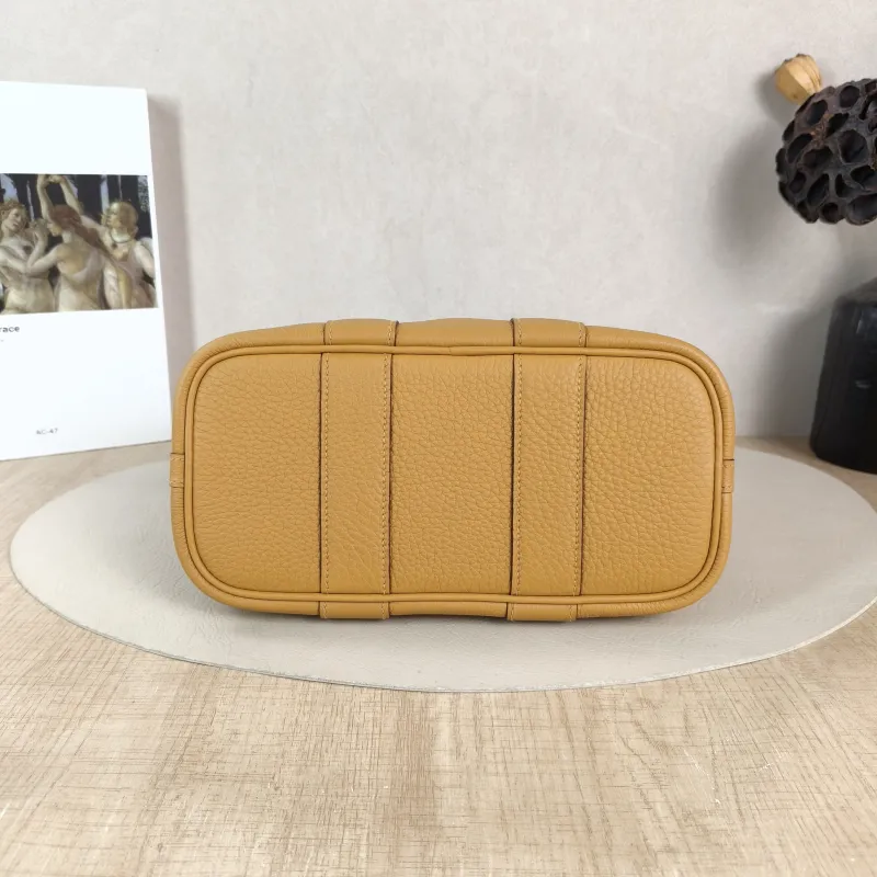 Hermès Top Handle Bag Neo Garden 23 Mini 2S Togo Calfskin Mini 23 × 10 × 16 cm G — cover view 2 of 6