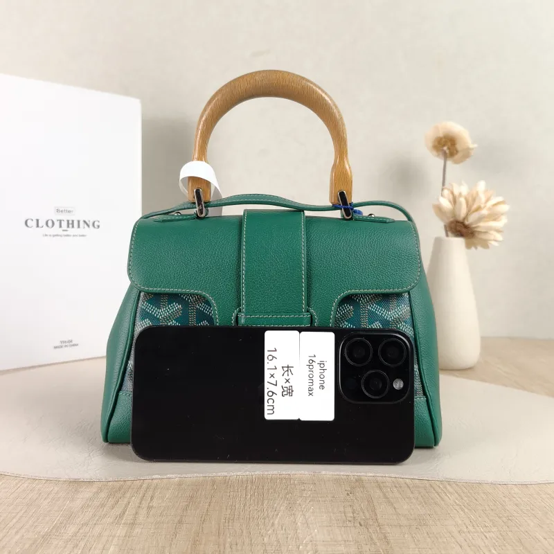 GOYARD Crossbody Bag Saïgon Green PV Cmini20 × 7.5 × 15 cm — cover view 2 of 5